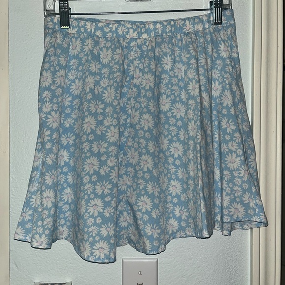 Girls Art Class Daisy Skirt • XL (14/16) - Picture 2 of 8